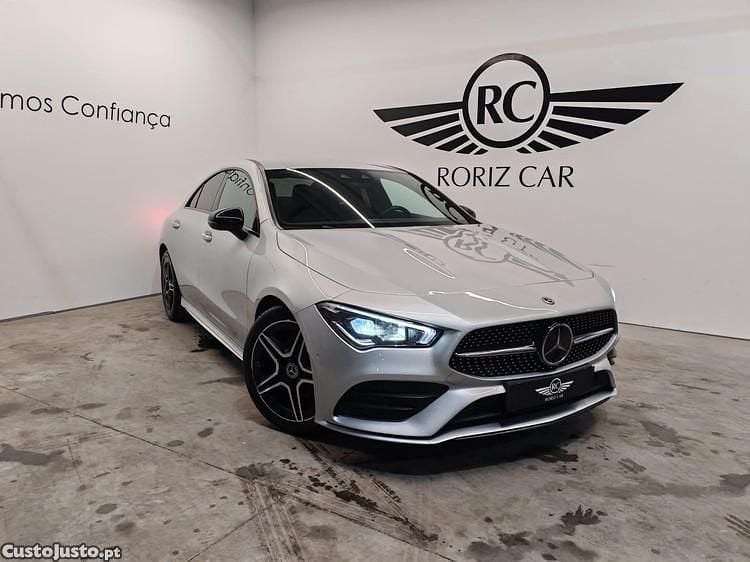 Cinza Usado 2020 Mercedes CLA180 AMG line Sedan | € 28.900 (Bom preço) - Imagem 1/1