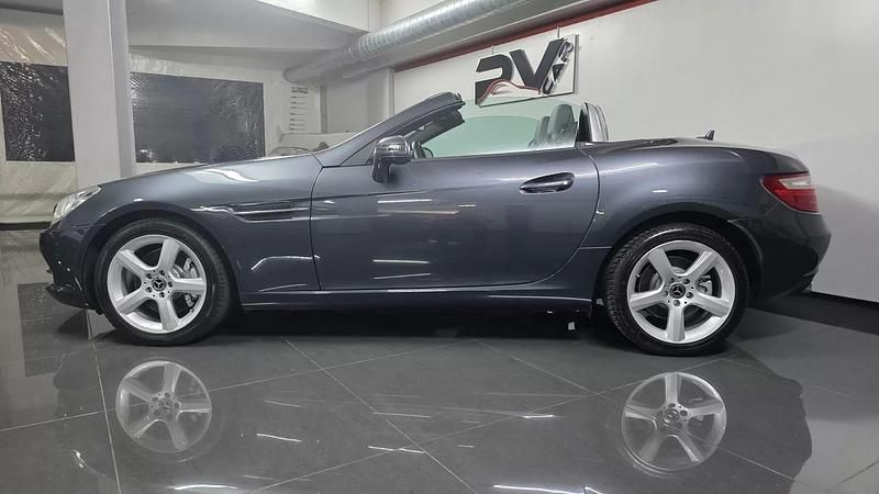 Usado Mercedes SLK250 204 HP (150 kW) 2014 Cinzento Cabrios