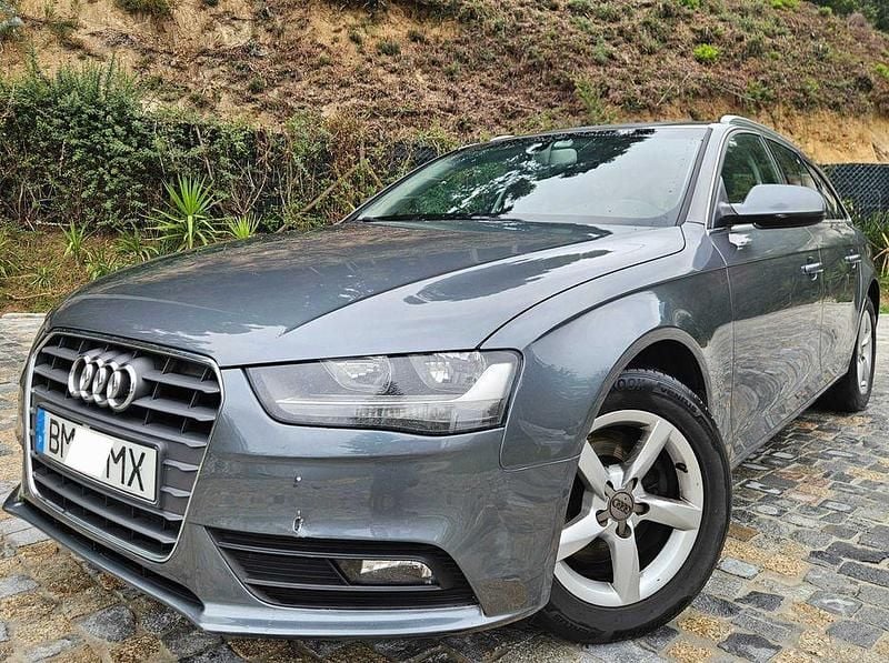 Usado 2013 Audi A4 Sedan | € 8.900 (Super Preço) - Imagem 1/3
