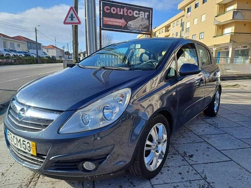 Usado Opel Corsa 80 HP (58 kW) 2006 Cinzento Citadino