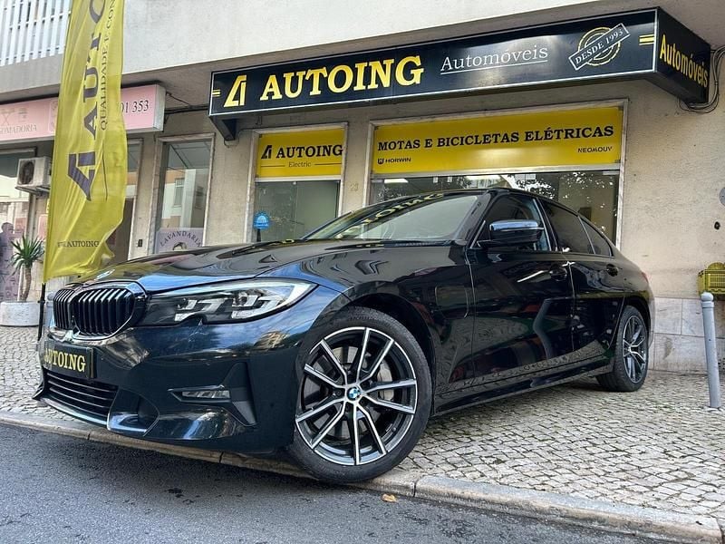 Preto Usado 2019 BMW 330 Sport Line Sedan | € 31.980 (Caro) - Imagem 1/4