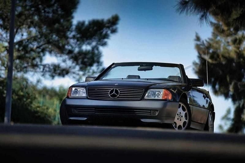 Usado Mercedes SL300 231 HP (169 kW) 1992 Preto Cabrios