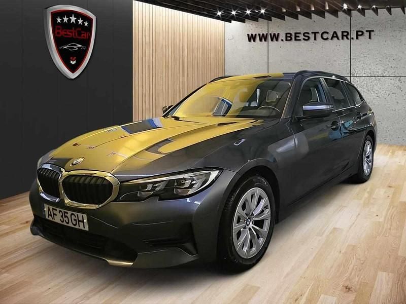 Cinzento Usado 2021 BMW 320 Carrinha | € 22.950 (Super Preço) - Imagem 1/4