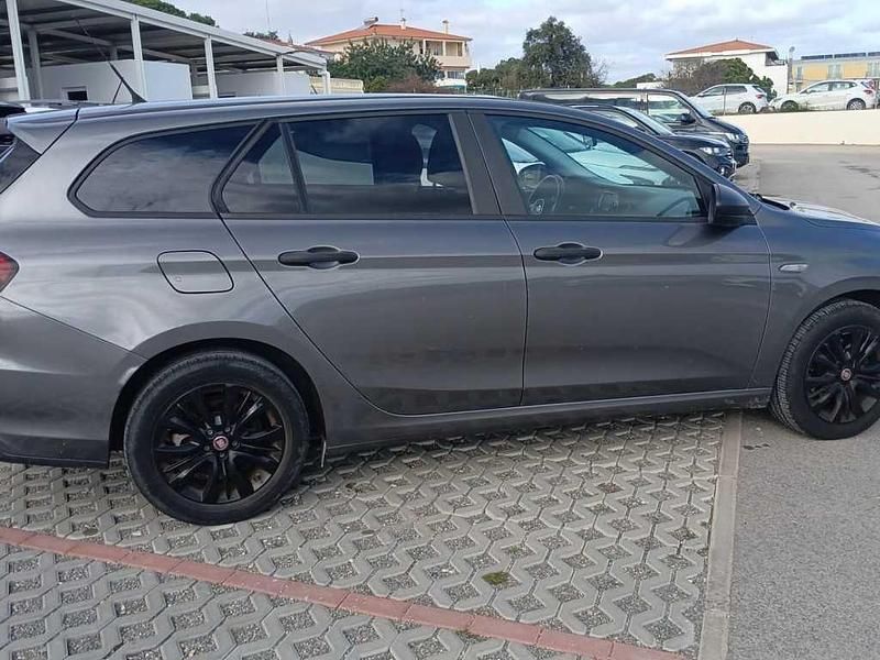 Usado Fiat Tipo Wagon 95 HP (69 kW) 2019 Cinza Carrinha