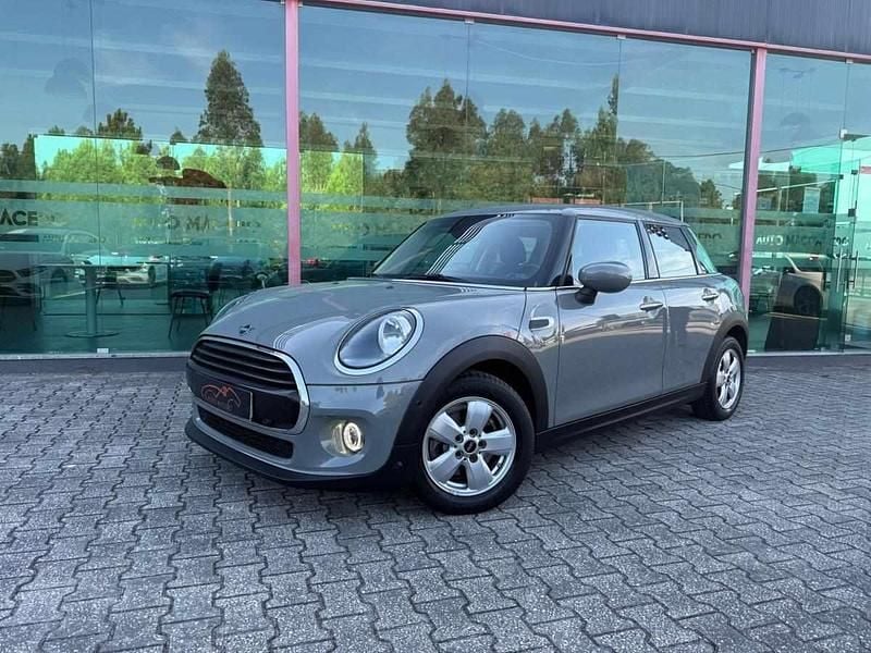 Cinzento Usado 2021 Mini Cooper Citadino | € 19.750 (Preço justo) - Imagem 1/3