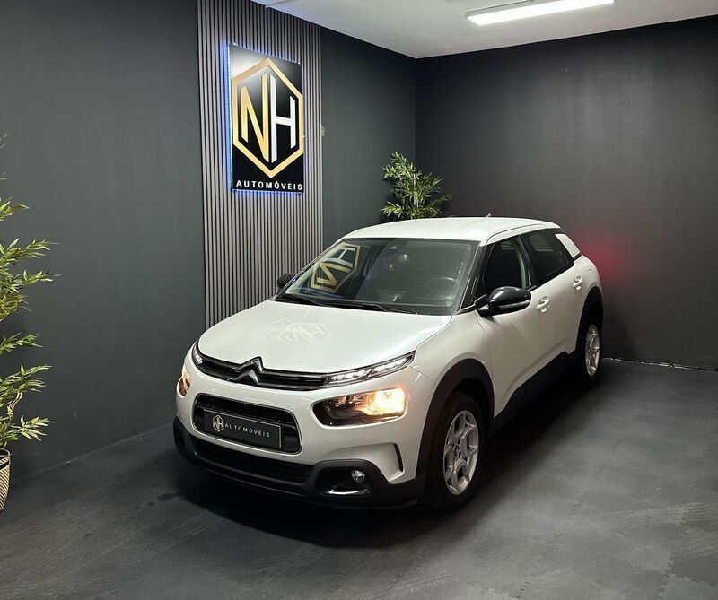 Branco Usado 2018 Citroën C4 Feel | € 9.990 (Bom preço) - Imagem 1/4