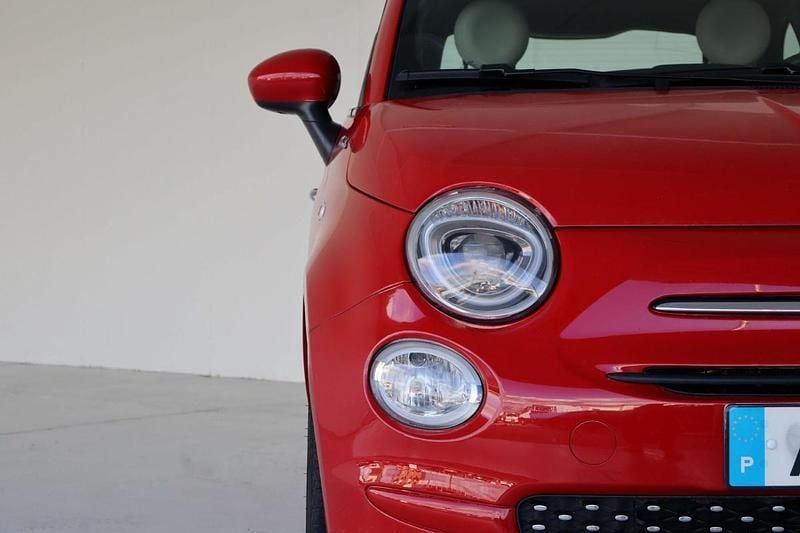 Usado Fiat 500 70 HP (51 kW) 2022 Vermelho