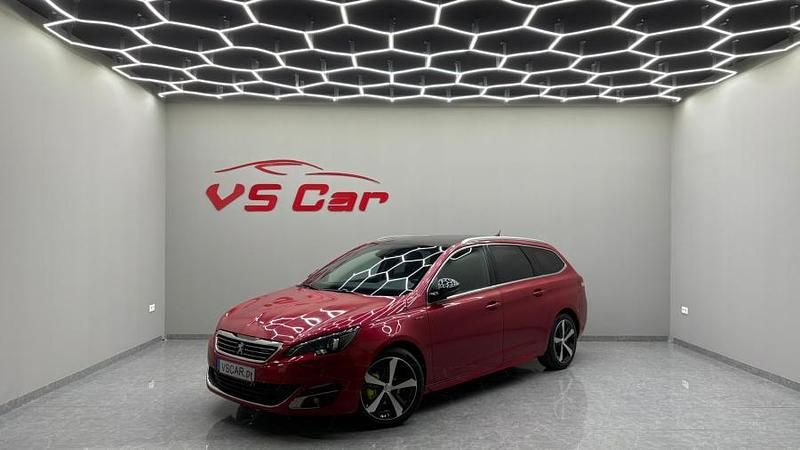 Vermelho Usado 2017 Peugeot 308 SW Carrinha | € 16.900 - Imagem 1/4