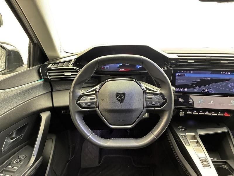 Usado Peugeot 308 Allure 130 HP (95 kW) 2022 Branco Carrinha