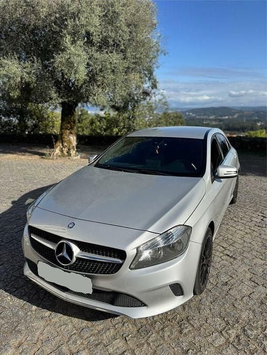 Usado 2016 Mercedes A180 Sedan | € 11.999 (Super Preço) - Imagem 1/4