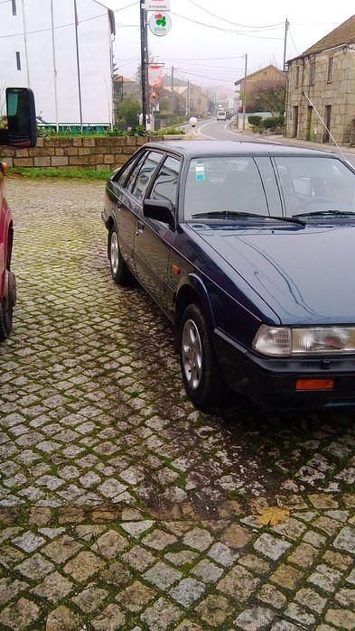 Usado Mazda 626 90 HP (66 kW) 1987 Sedan