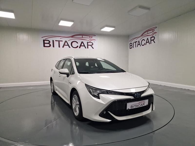 Branco Usado 2021 Toyota Corolla | € 24.950 (Preço justo) - Imagem 1/4