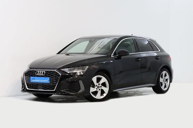 Usado Audi A3 116 HP (85 kW) 2023 Preto Sedan