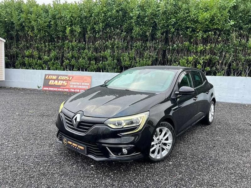 Preto Usado 2017 Renault Mégane IV LIMITED | € 12.990 (Preço justo) - Imagem 1/4