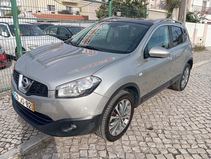 Cinza Usado 2010 Nissan Qashqai Premium Edition SUV | € 8.900 (Super Preço) - Imagem 1/4