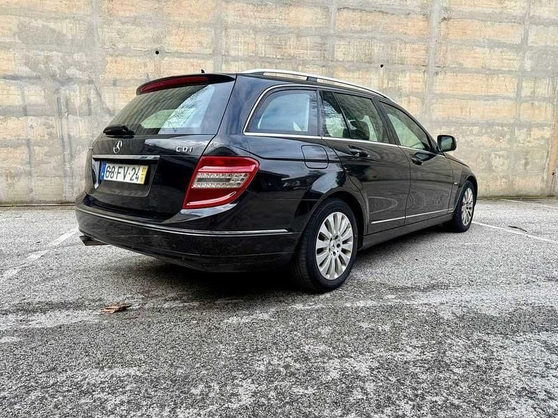 Usado Mercedes C220 Elegance 170 HP (125 kW) 2007 Sedan