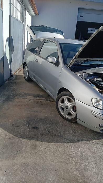 Usado 1999 Seat Ibiza | € 1.400 (Super Preço) - Imagem 1/4