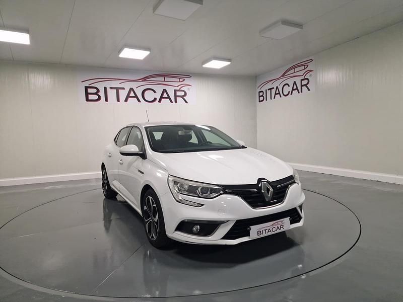 Branco Usado 2018 Renault Mégane IV | € 15.950 (Preço justo) - Imagem 1/4