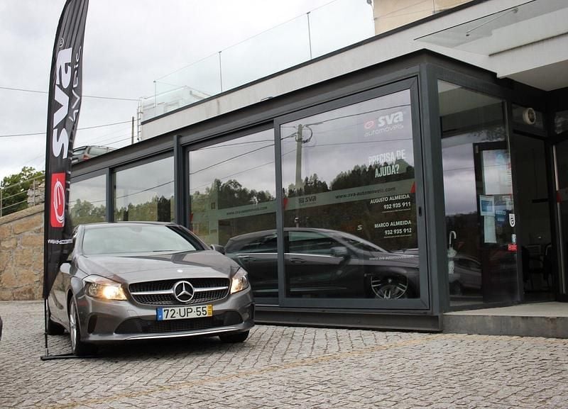 Cinza Usado 2018 Mercedes A180 Urban | € 16.990 (Super Preço) - Imagem 1/4