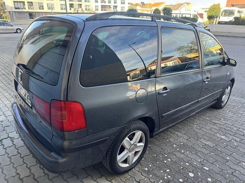 Usado Seat Alhambra 140 HP (102 kW) 2006 Monovolume