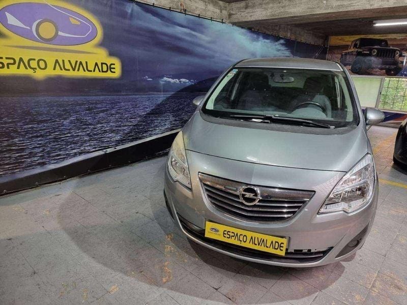 Usado Opel Meriva Enjoy 95 HP (69 kW) 2011 Cinza Monovolume