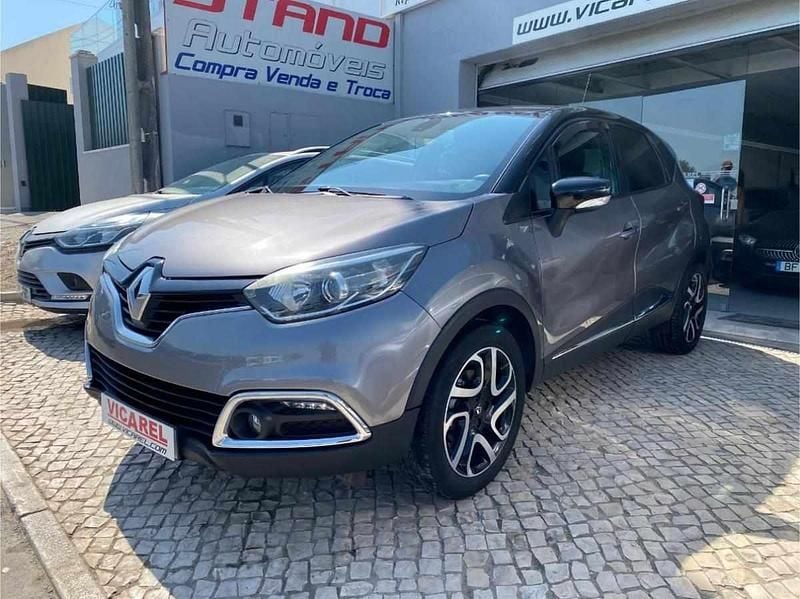 Cinzento Usado 2016 Renault Captur SUV | € 13.500 (Preço justo) - Imagem 1/4