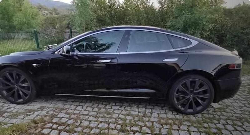 Preto Usado 2019 Tesla Model S Standard Range Sedan | € 28.500 (Preço justo) - Imagem 1/4