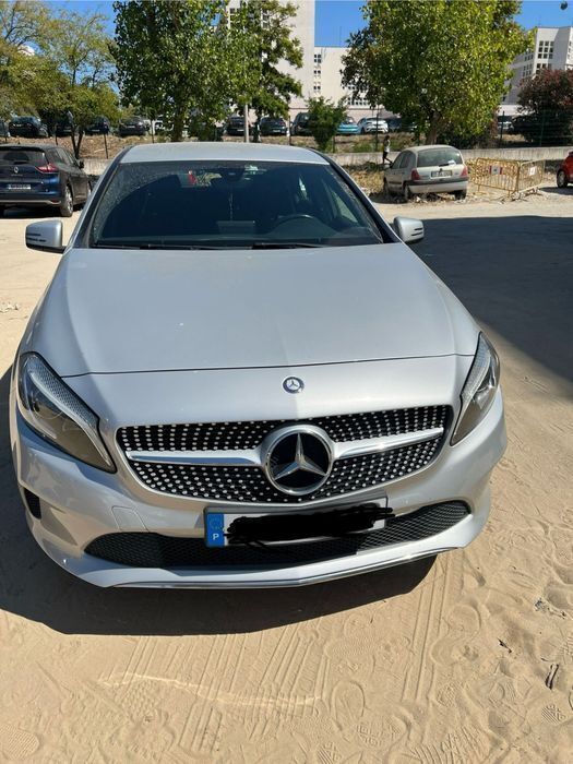 Usado 2016 Mercedes A160 Sedan | € 14.500 (Preço justo) - Imagem 1/4