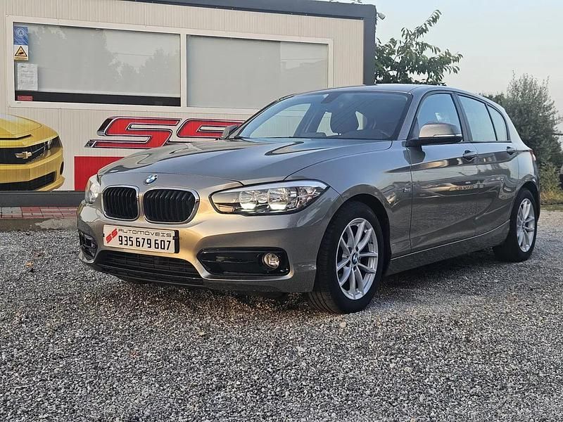 Cinza Usado 2016 BMW 116 Sport Line Citadino | € 16.700 (Preço justo) - Imagem 1/4