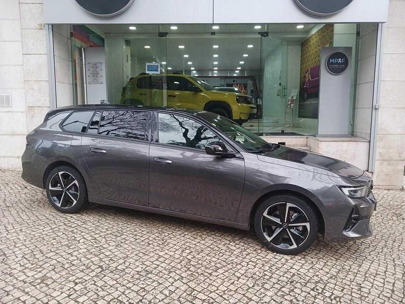 Usado Opel Astra Sport 145 HP (106 kW) 2025 Cinzento Carrinha