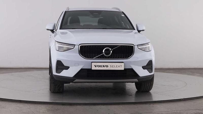 Usado Volvo XC40 163 HP (119 kW) 2025 Azul SUV