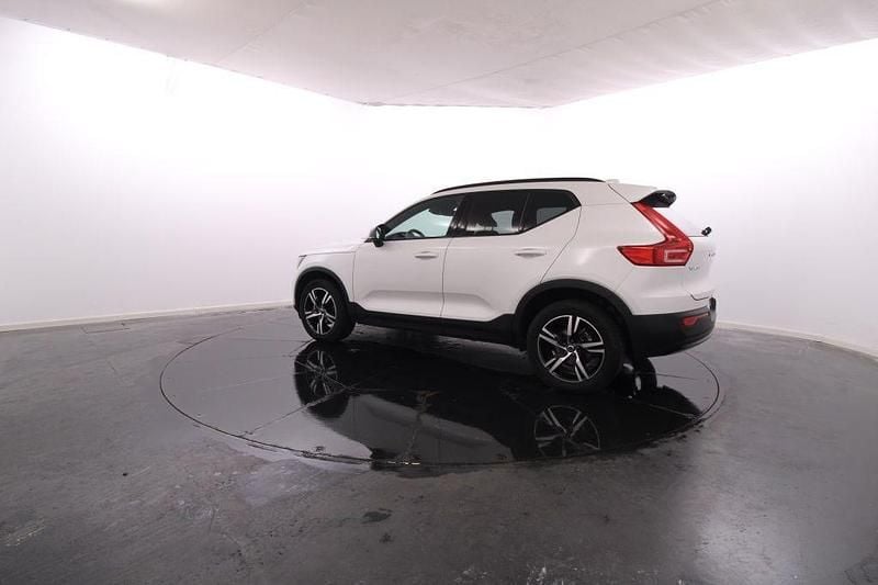 Usado Volvo XC40 129 HP (94 kW) 2023 Branco SUV