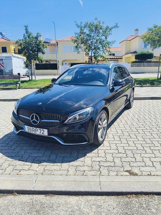 Usado 2016 Mercedes C350e Sedan | € 19.100 - Imagem 1/4
