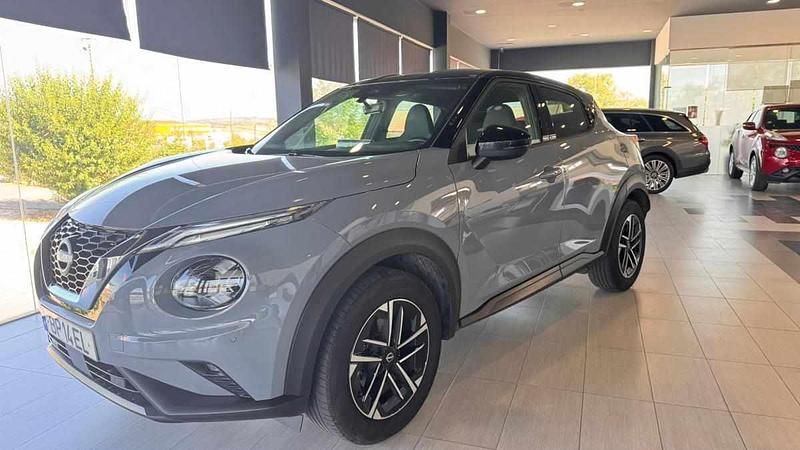 Cinza Usado 2024 Nissan Juke N-Connecta SUV | € 23.500 (Caro) - Imagem 1/4