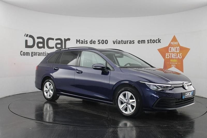 Azul Usado 2021 VW Golf VIII Life Carrinha | € 18.799 (Bom preço) - Imagem 1/4