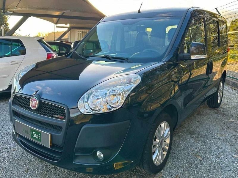 Preto Usado 2011 Fiat Doblò Monovolume | € 7.750 (Preço elevado) - Imagem 1/4