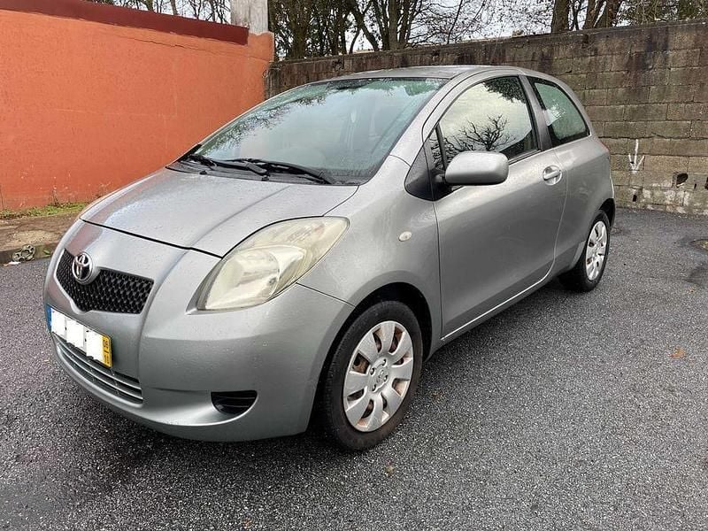 Usado 2006 Toyota Yaris | € 3.750 (Bom preço) - Imagem 1/4