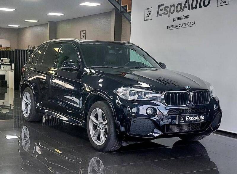 Preto Usado 2018 BMW X5 SUV | € 48.900 - Imagem 1/4