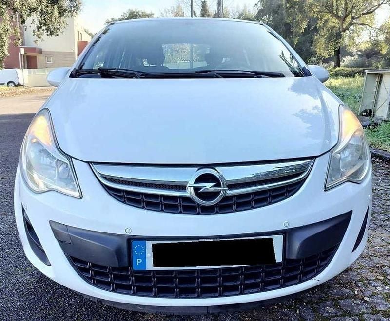 Usado 2013 Opel Corsa Sedan | € 3.850 (Bom preço) - Imagem 1/4