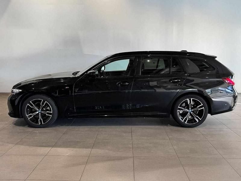 Usado BMW 330 292 HP (214 kW) 2023 Preto