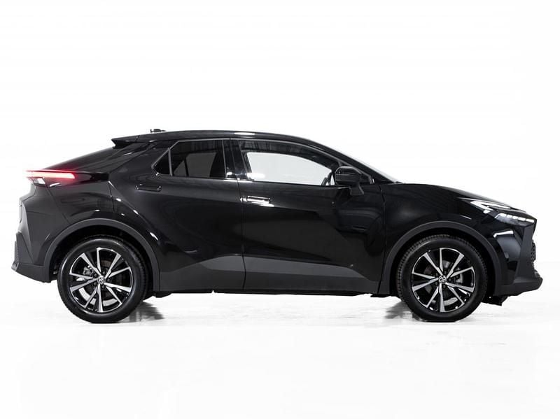 Usado Toyota C-HR 122 HP (89 kW) 2025 Preto SUV
