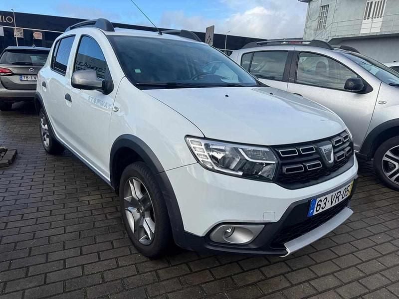 Usado Dacia Sandero 90 HP (66 kW) 2018 Branco Citadino