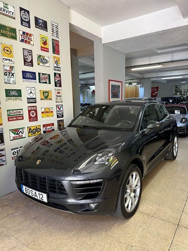 Preto Usado 2016 Porsche Macan S SUV | € 42.500 (Preço justo) - Imagem 1/4