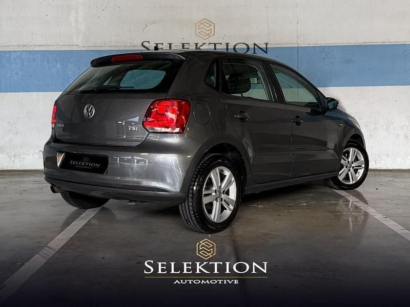 Usado VW Polo Match 90 HP (66 kW) 2013 Cinza Citadino