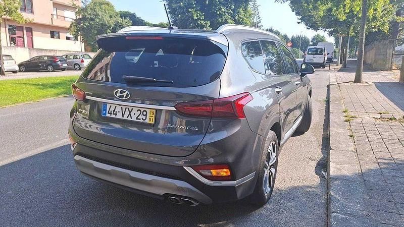 Usado 2019 Hyundai Santa Fe SUV | € 26.500 - Imagem 1/4