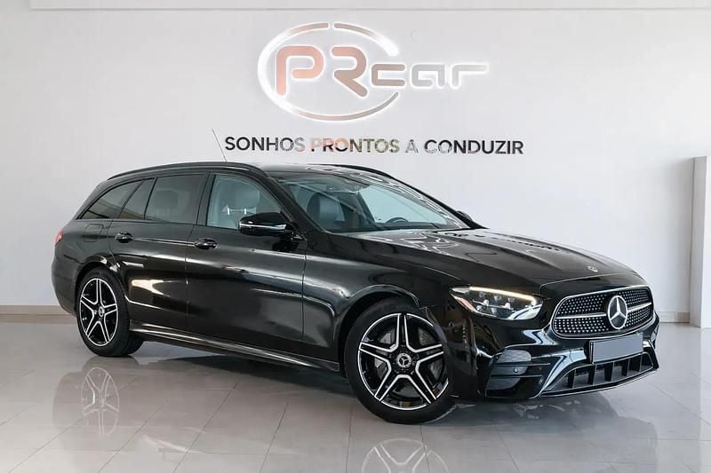 Usado Mercedes E300 AMG line 306 HP (225 kW) 2022 Preto metalizado Carrinha
