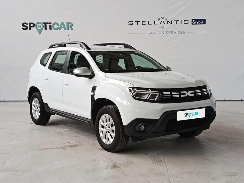 Usado Dacia Duster 100 HP (73 kW) 2023 Branco SUV