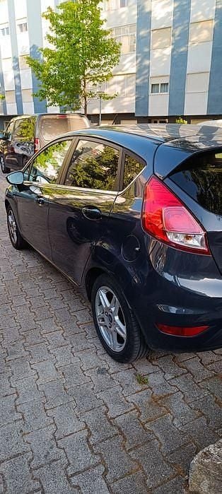 Usado 2014 Ford Fiesta Citadino | € 6.000 - Imagem 1/4
