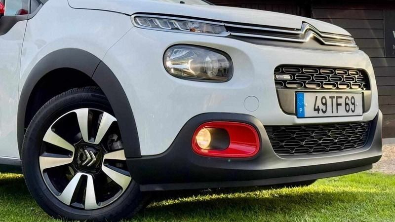 Branco Usado 2017 Citroën C3 Citadino | € 11.900 (Preço justo) - Imagem 1/4