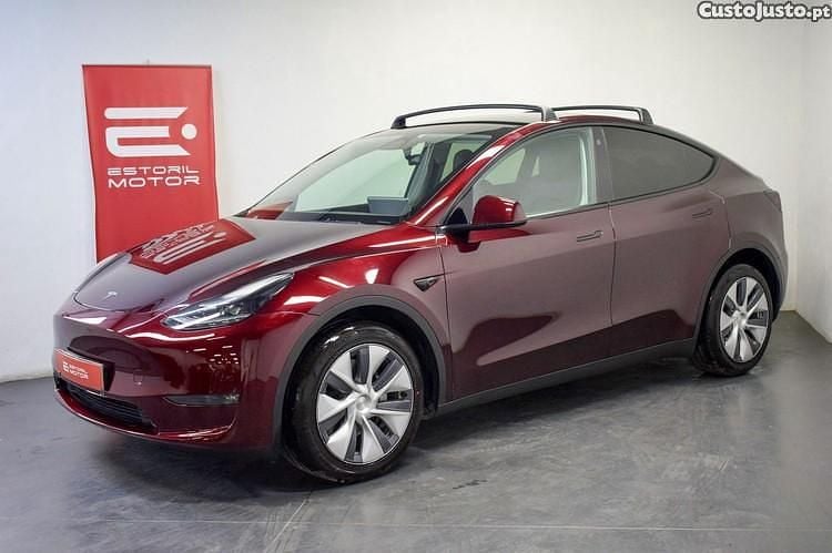 Vermelho Usado 2023 Tesla Model Y SUV | € 35.900 (Super Preço) - Imagem 1/1